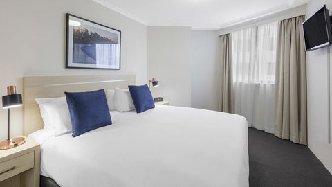 Oaks Sydney Castlereagh Suites - Gold Coast 4U 2