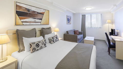 Oaks Sydney Castlereagh Suites - Gold Coast 4U 6