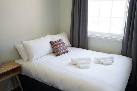 Rosehill Hotel - Gold Coast 4U 23