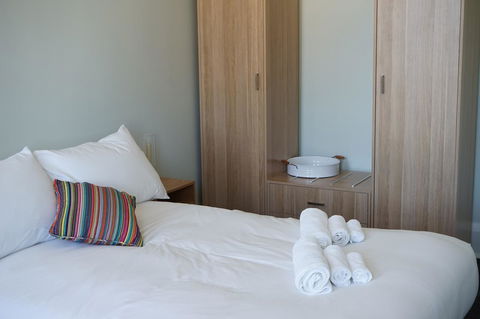 Rosehill Hotel - Gold Coast 4U 9