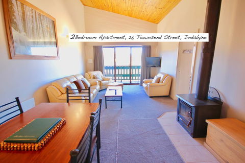 Full Circle Apartments - Accommodation Gold Coast 26