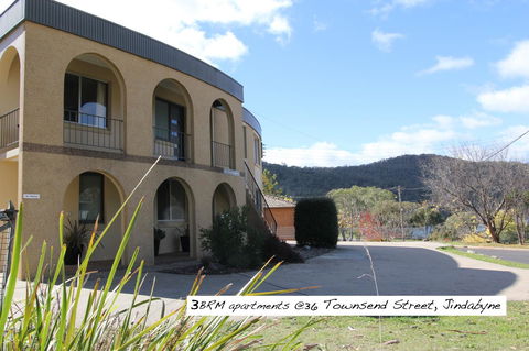 Full Circle Apartments - Accommodation Gold Coast 12