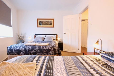 Full Circle Apartments - Accommodation Gold Coast 5