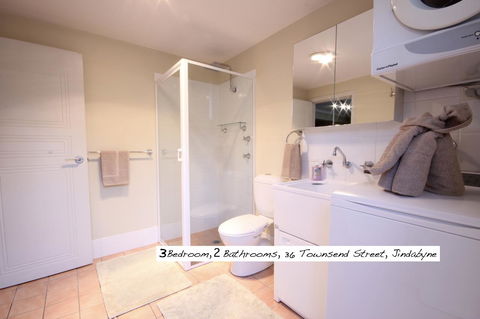 Full Circle Apartments - Accommodation Gold Coast 14