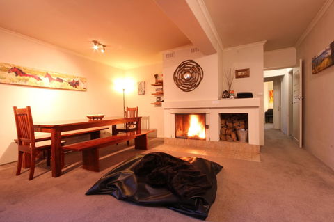 Full Circle Apartments - Accommodation Gold Coast 0