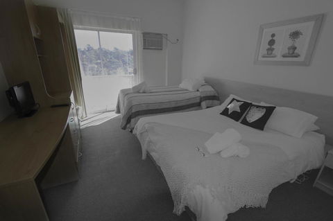 Rest Easy Motel - Gold Coast 4U 22