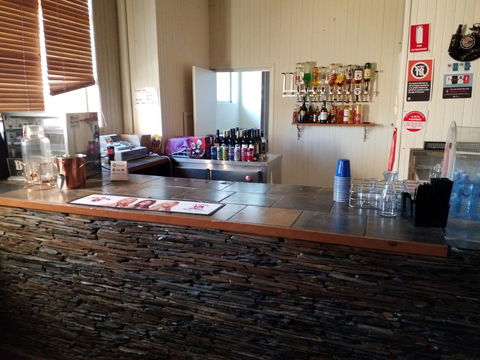 Rest Easy Motel - Gold Coast 4U 3