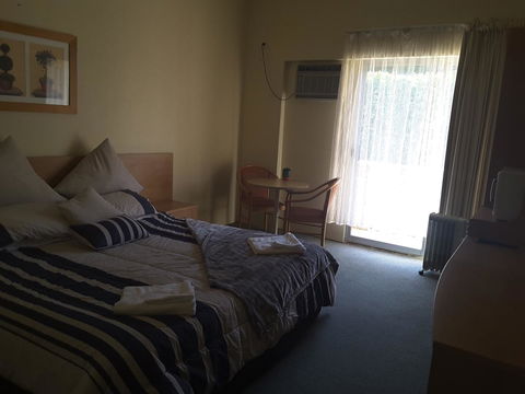 Rest Easy Motel - Gold Coast 4U 23