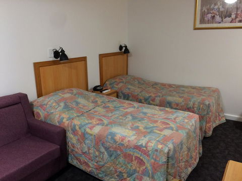 Edgecliff Lodge Motel - Gold Coast 4U 17
