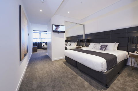 Silkari Suites At Chatswood - Gold Coast 4U 5