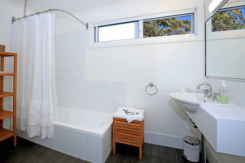 Jervis Bay Beach Shack I Pet Friendly - Accommodation Gold Coast 8