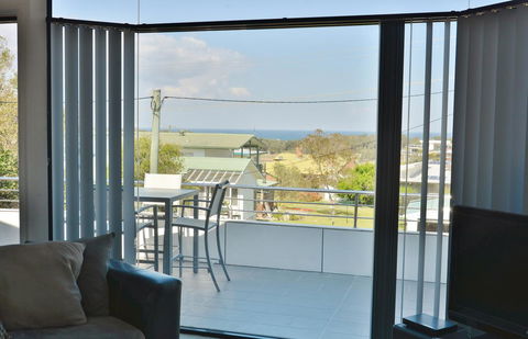 The Boat House - Gold Coast 4U 1