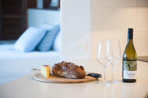 Waterview Beach Apartment - Accommodation Gold Coast 12