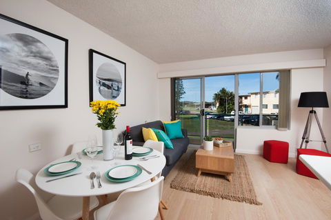 Waterview Beach Apartment - Accommodation Gold Coast 5