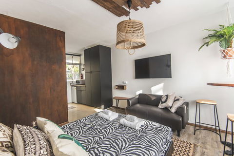 Designer Studios Manly - Gold Coast 4U 28