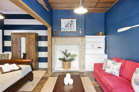 Designer Studios Manly - Gold Coast 4U 12