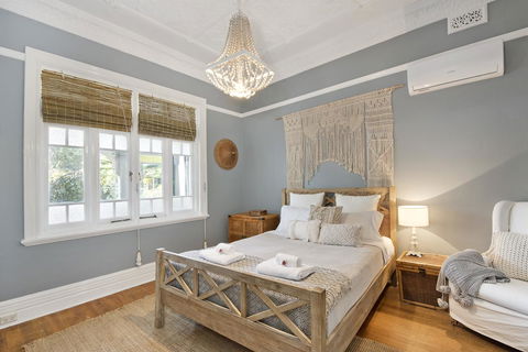 Designer Studios Manly - Gold Coast 4U 0