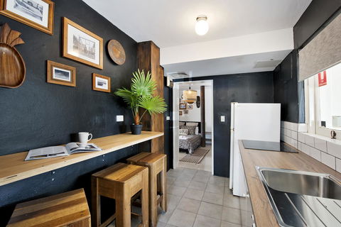 Designer Studios Manly - Gold Coast 4U 37
