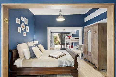 Designer Studios Manly - Gold Coast 4U 11
