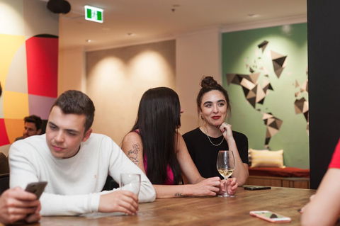 Mad Monkey Hostel Coogee Beach - Gold Coast 4U 22