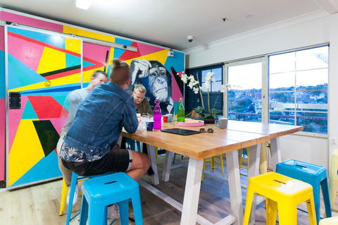 Mad Monkey Hostel Coogee Beach - Gold Coast 4U 21