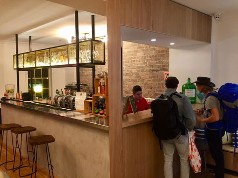 Mad Monkey Hostel Coogee Beach - Gold Coast 4U 8