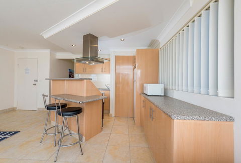Ronald Avenue 1/65 - Shoal Bay - Gold Coast 4U 5