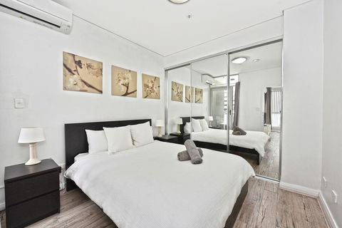 Comfortable Apartment In Central Sydney - Gold Coast 4U 0