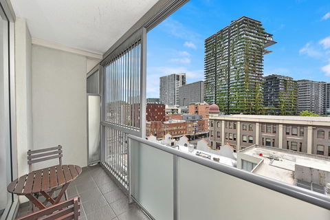 Comfortable Apartment In Central Sydney - Gold Coast 4U 5