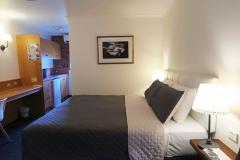 Summerhill Motor Inn - Accommodation Gold Coast 4