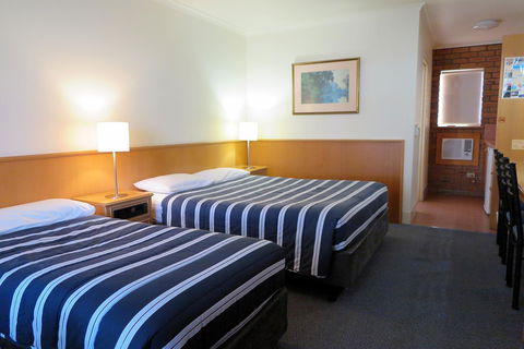Summerhill Motor Inn - Accommodation Gold Coast 15