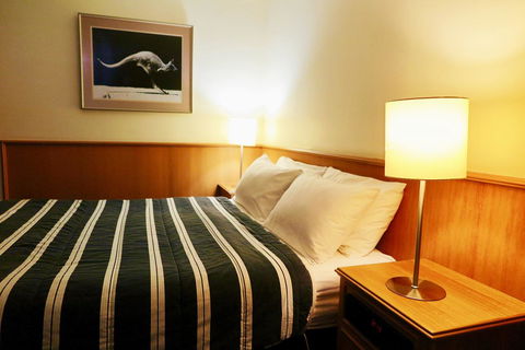 Summerhill Motor Inn - Accommodation Gold Coast 5