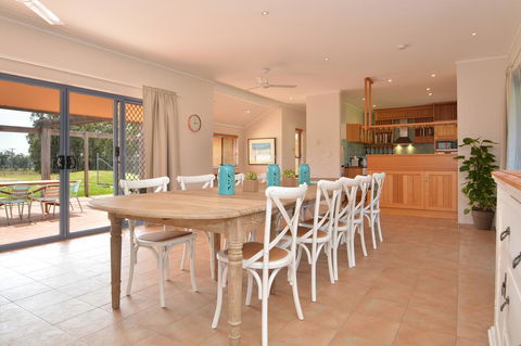 JE Guesthouse, Central To All The Hunter Valley Has To Offer - Accommodation Gold Coast 0