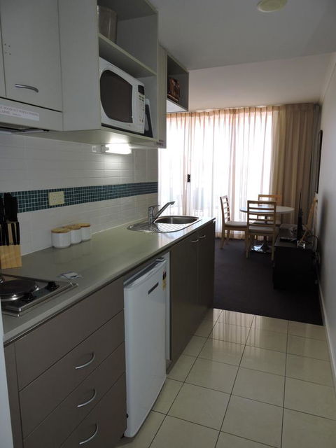 BASE Holidays - Ettalong Beach Premium Apartments - Gold Coast 4U 10