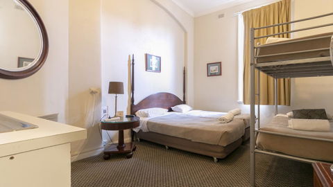 Woolbrokers Hotel - Gold Coast 4U 28