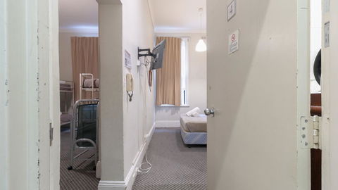 Woolbrokers Hotel - Gold Coast 4U 8