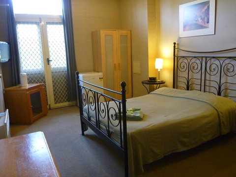 Newtown Backpackers - Accommodation Gold Coast 22