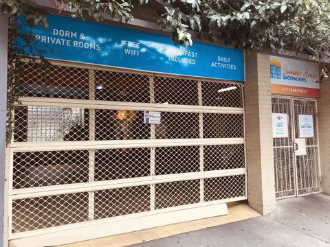 Newtown Backpackers - Accommodation Gold Coast 27
