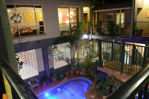 Newtown Backpackers - Accommodation Gold Coast 0
