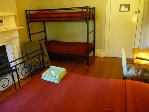 Newtown Backpackers - Accommodation Gold Coast 20