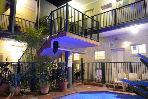 Newtown Backpackers - Accommodation Gold Coast 1