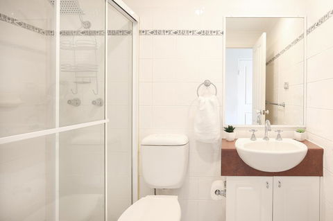 Vibrant Inner-city Living - Darling Harbour Fringe - Gold Coast 4U 12