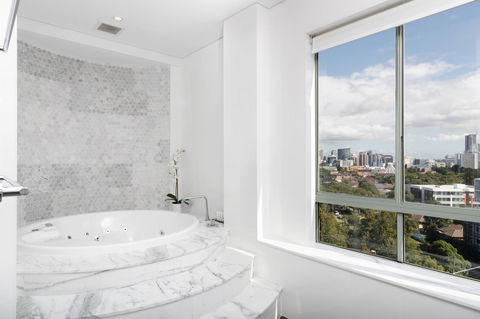 Rydges Parramatta - Gold Coast 4U 8