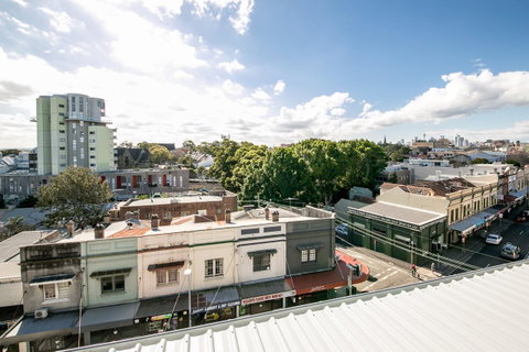 The Urban Newtown - Accommodation Gold Coast 17