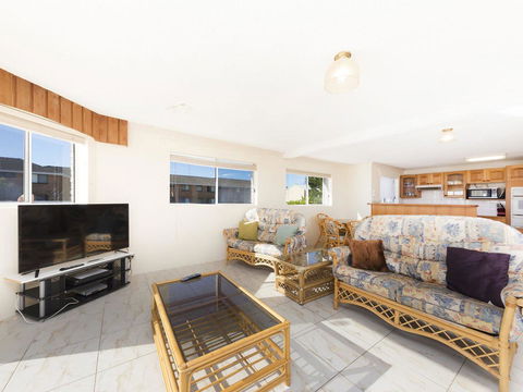 2 The Breckenridge - Accommodation Gold Coast 8