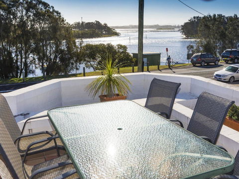 2 The Breckenridge - Accommodation Gold Coast 0