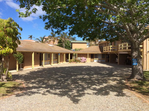 Como Lodge - Accommodation Gold Coast 8