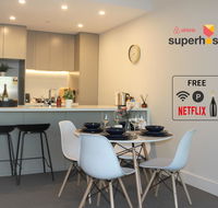 Stunning Views Sydney Olympic Park - Gold Coast 4U