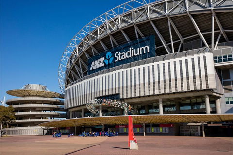 Stunning Views Sydney Olympic Park - Gold Coast 4U 34