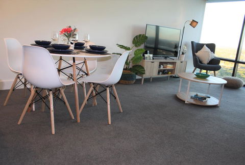Stunning Views Sydney Olympic Park - Gold Coast 4U 3